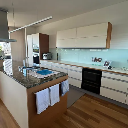 아파트 3-zimmer-penthouse In Seenaehe